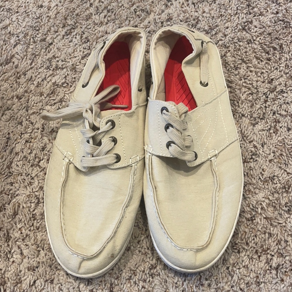 Tretron Shoes